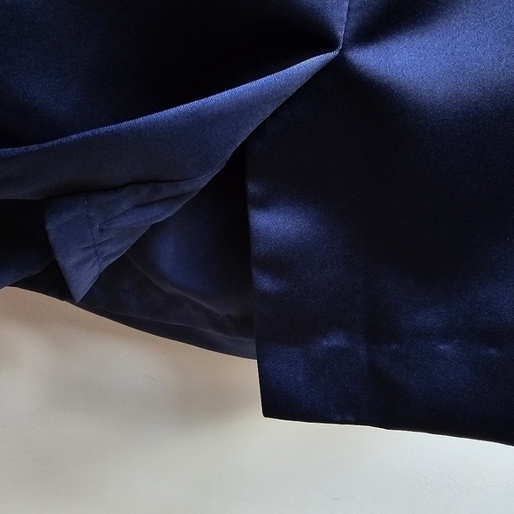 Strapless Satin Sweetheart Neckline Party Dress in Dark Blue, Size Medium - Picture 2 of 11